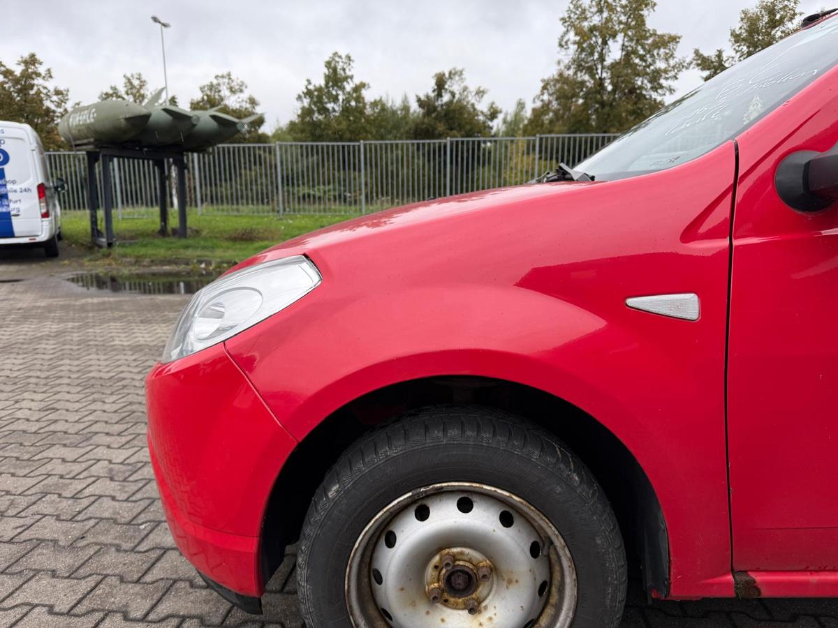 Dacia Sandero SD original Kotflügel links OV21D Red Passion BJ09